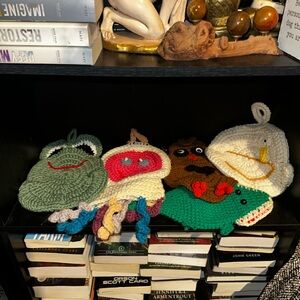 Crochet 5pc pot holder / wall hangings decor